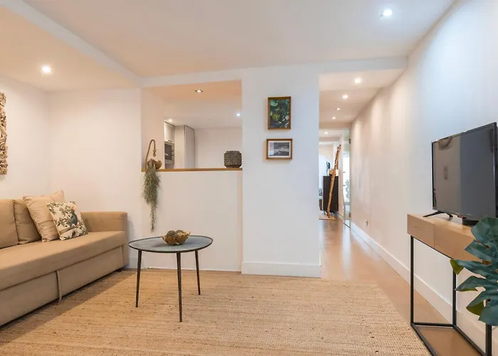 1Bdr With Terrace In Alfama Centre By Lovelystay
