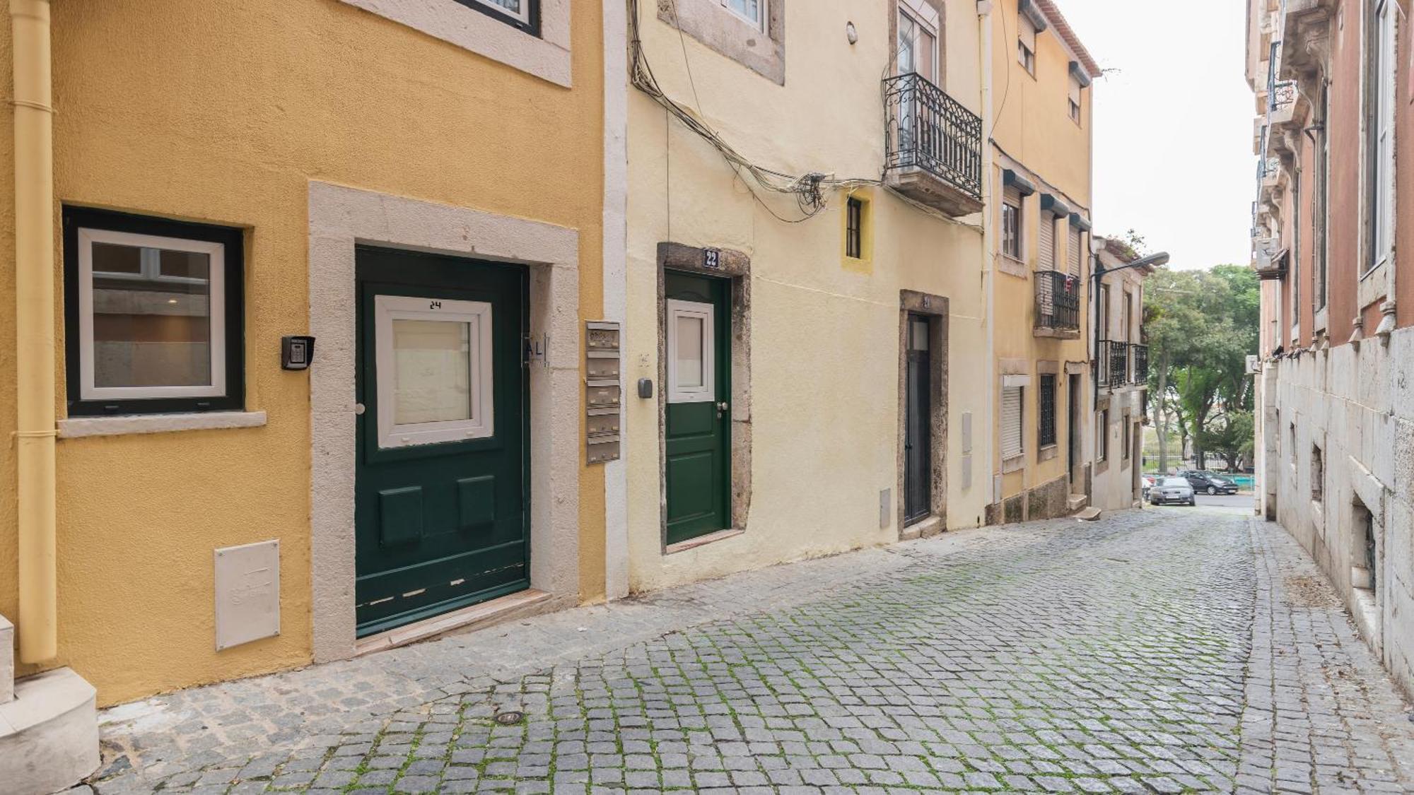 1bdr With Terrace In Alfama Centre By Lovelystay * Lissabon