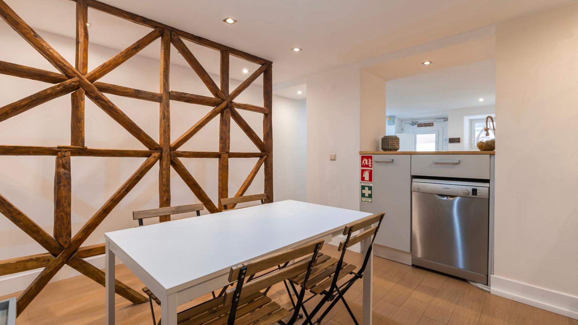 1bdr With Terrace In Alfama Centre By Lovelystay Apartment Lissabon