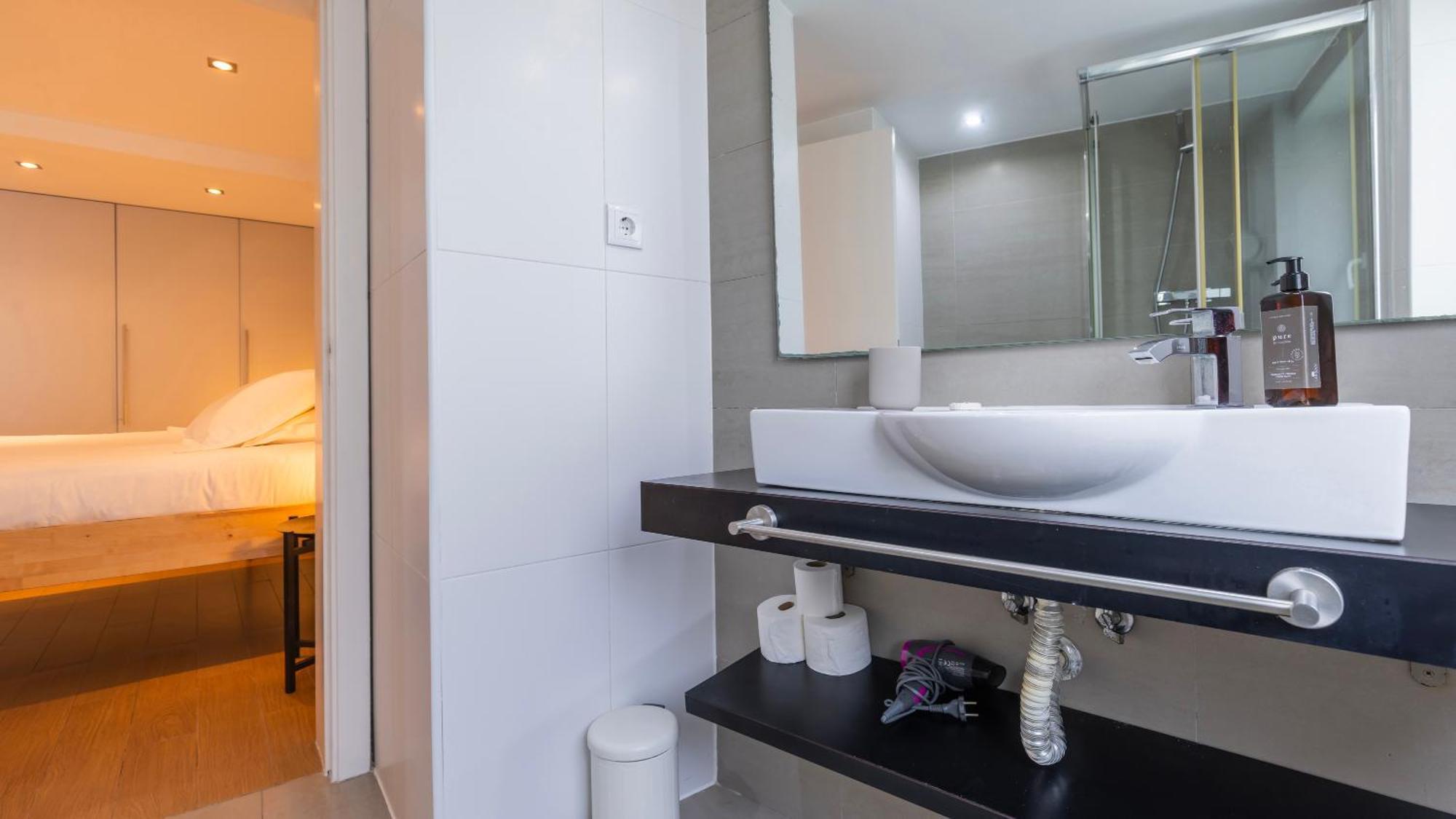 Apartment 1bdr With Terrace In Alfama Centre By Lovelystay *