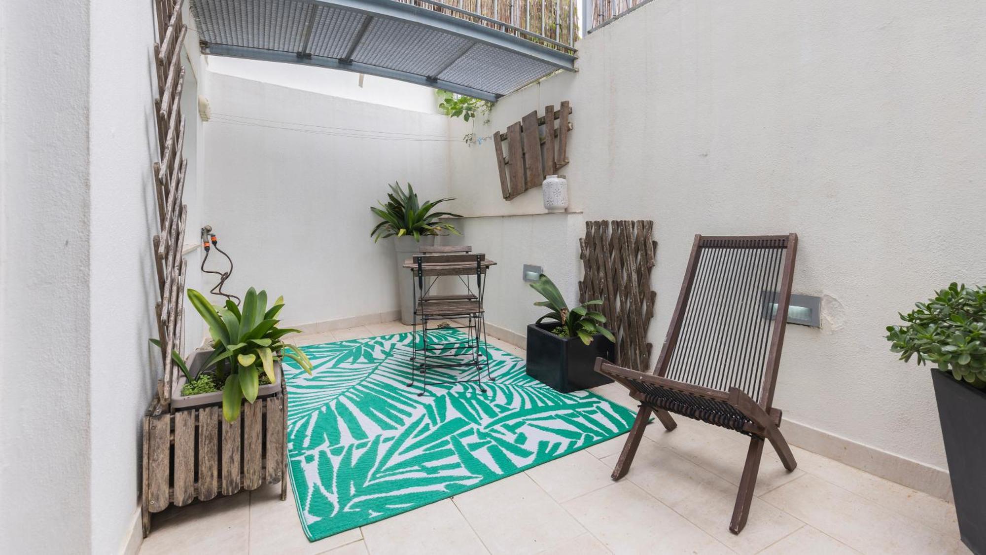 Apartment 1bdr With Terrace In Alfama Centre By Lovelystay Lissabon