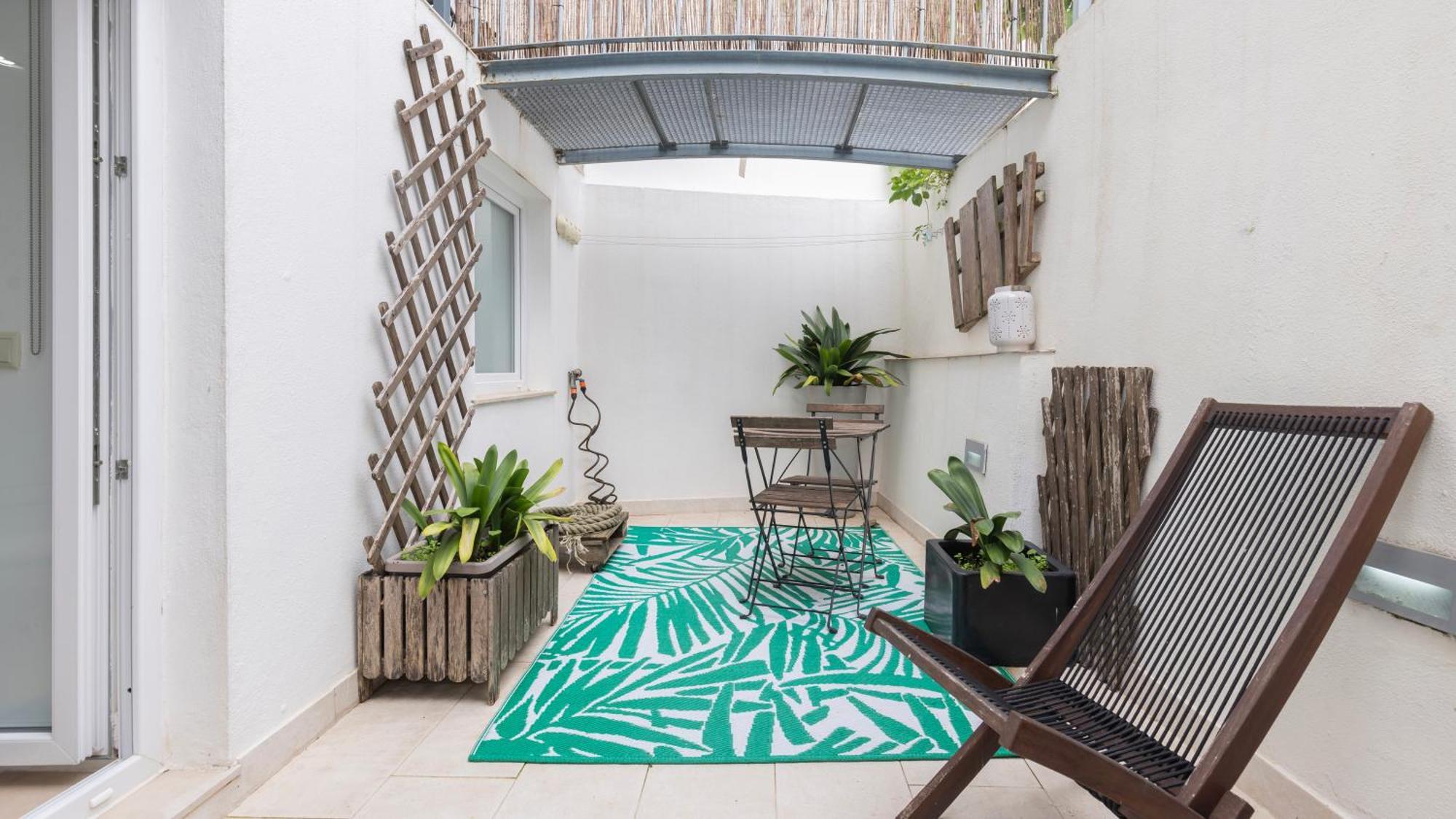 1bdr With Terrace In Alfama Centre By Lovelystay Lissabon
